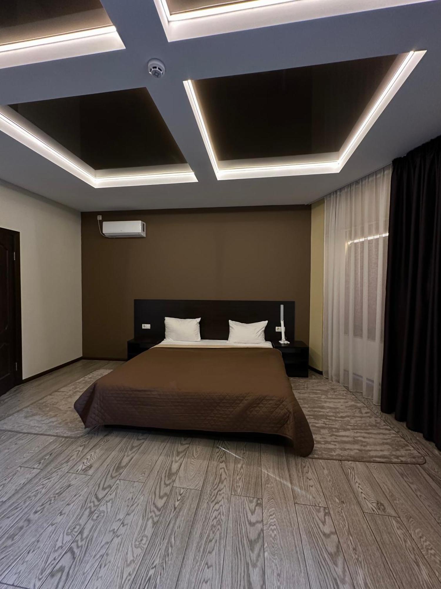 Hotel Atmosphere Poltava Kültér fotó