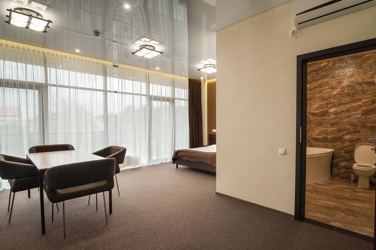 Hotel Atmosphere Poltava Kültér fotó